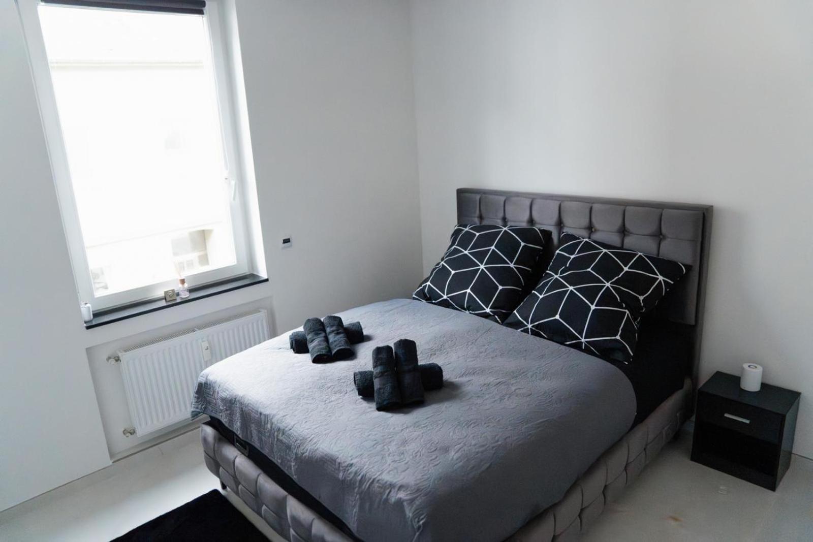 Ferienwohnung Hills ดุยส์บูร์ก ภายนอก รูปภาพ