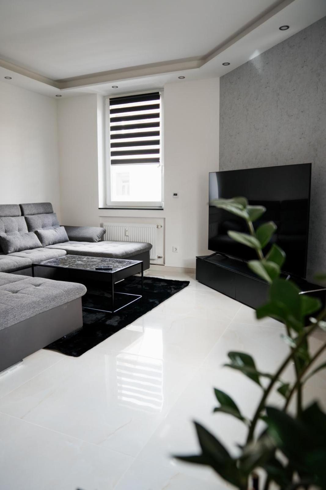 Ferienwohnung Hills ดุยส์บูร์ก ภายนอก รูปภาพ